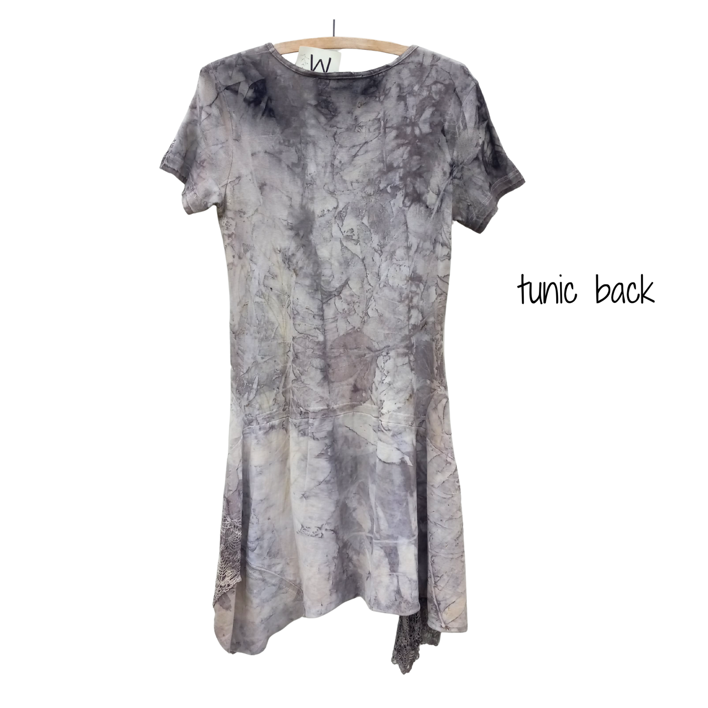 S-M Tunic high-low long sides lace accent side hemline